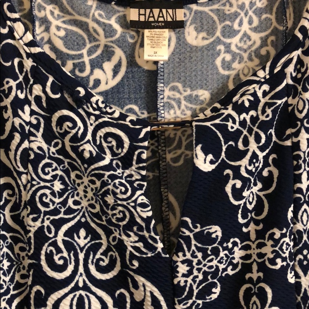 Dress - Picture 2 of 4
